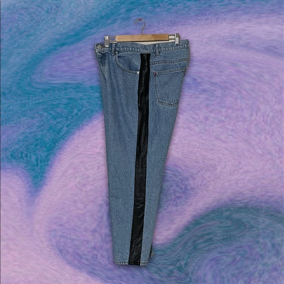 ♥︎ BDG Wide Leg Jeans ♥︎ - Picture 3 of 6